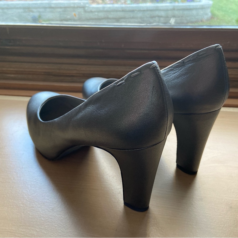Eileen Fisher 9.5 M Dark Gray Pewter Leather Platform 3.5” Heels